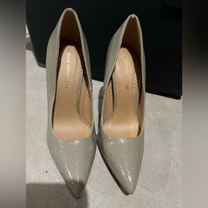 Light gray heels size 7.5.